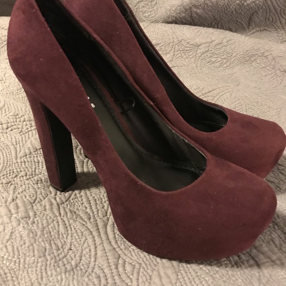 NWOT Divided H&M platform heels. - Picture 3 of 9
